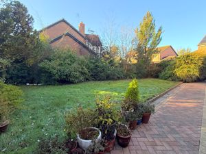 Photo 21- click for photo gallery